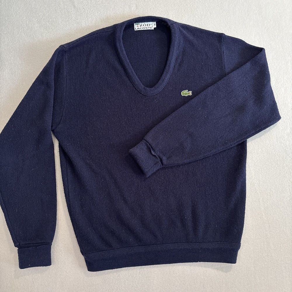VTG Izod Lacoste MEDIUM Navy BLUE Sweater Mens Long Sleeve V Neck Alligator‎ EUC